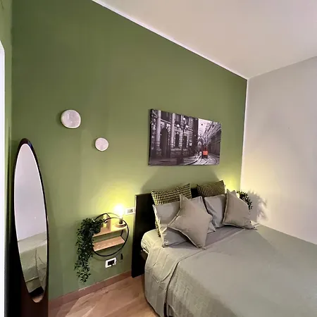 La Bella Milano Charme Apartment 3 Km Away From Duomo/ Netflix & Wi-Fi Included-3